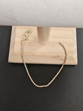 14k Gold Bracelet 7.75 Inch